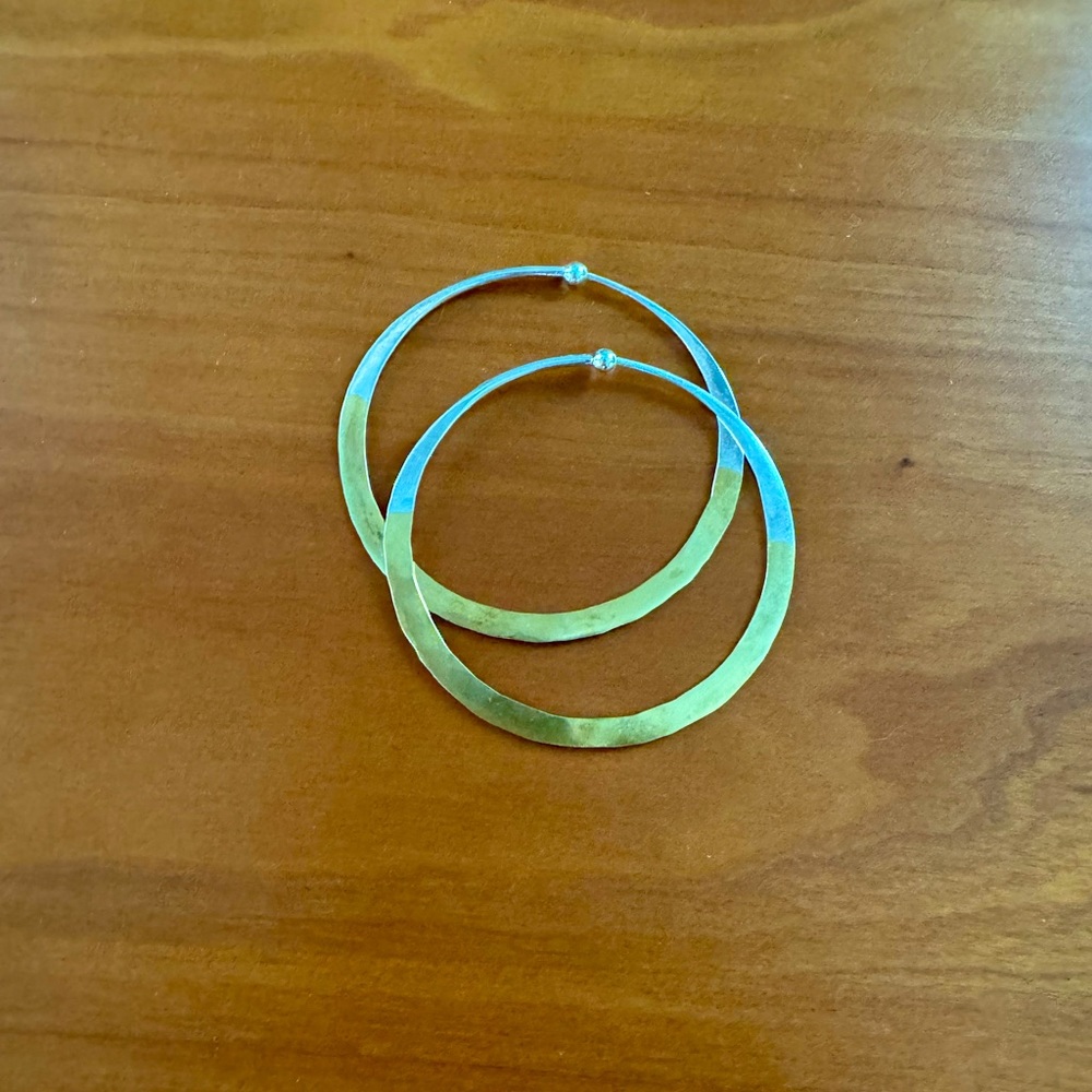 Lovely two toned hoop earrings.